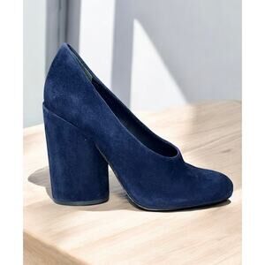 Tory Burch Lucia Suede Pump Size 6.5M